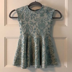 💗 3 for $15 - Osh Kosh Girls Dress